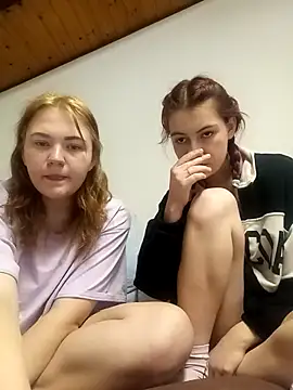 Snapshot of ella_grays chatting on 19, 2, 2025 ella grays online show from 19, 2, 2025