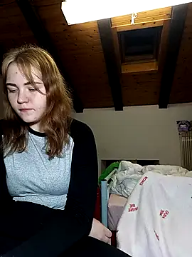 Snapshot of ella_grays chatting on 4, 3, 2025 ella grays online show from 4, 3, 2025