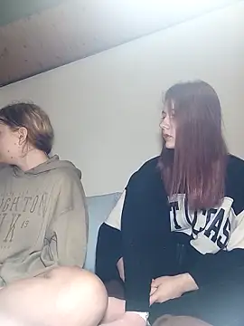 Snapshot of ella_grays chatting on 21, 3, 2025 ella grays online show from 21, 3, 2025