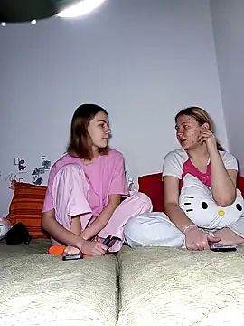 ella grays online show from 15, 2, 2026