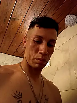 Snapshot of FlacoDani chatting on 4, 12, 2025 FlacoDani online show from 4, 12, 2025