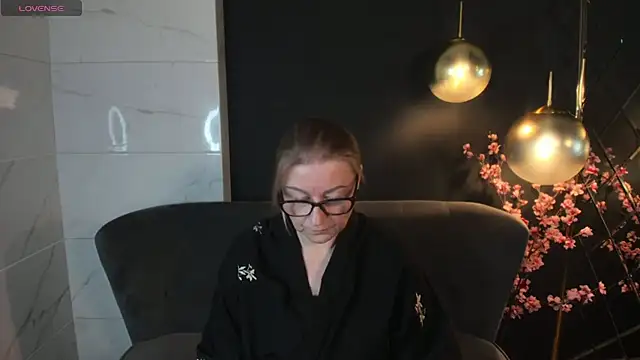 AlexandraKind online show from 25, 1, 2025