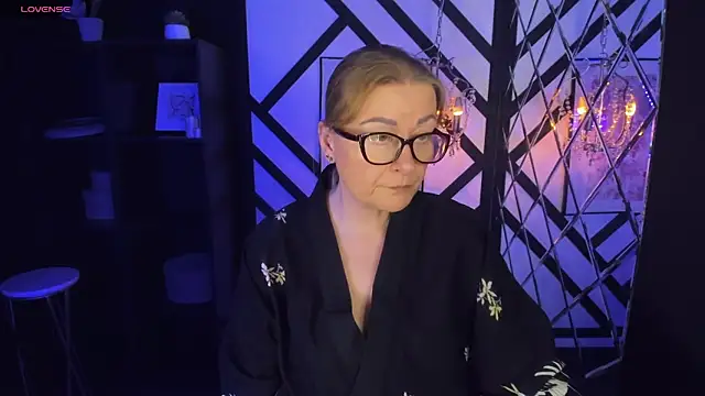 AlexandraKind online show from 14, 2, 2025