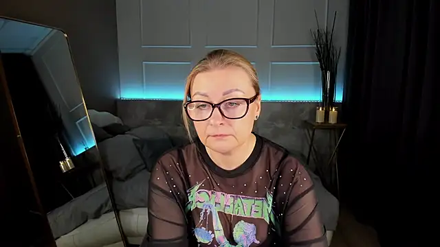 AlexandraKind online show from 19, 2, 2025