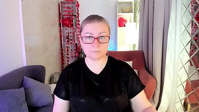 AlexandraKind online show from 18, 2, 2026