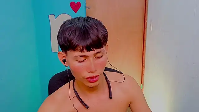 tanjiro cute online show from 2, 3, 2026