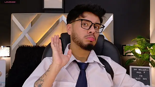 Tommidubois online show from 8, 11, 2025