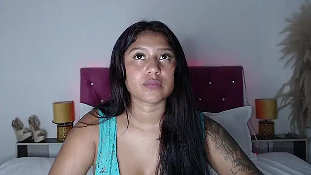 Snapshot of alinakiss chatting on 4, 2, 2025 alinakiss online show from 4, 2, 2025