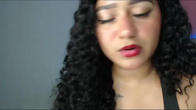 Snapshot of alinakiss chatting on 20, 4, 2026 alinakiss online show from 20, 4, 2026