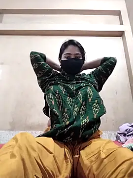 Magical Girl- online show from 15, 12, 2025