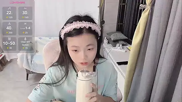 Lena-yyds online show from 9, 11, 2025