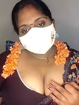 Sexy Radhikaa online show from 2, 3, 2025