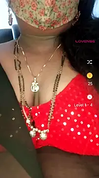 Snapshot of Sexy_Radhikaa chatting on 27, 6, 2026 Sexy Radhikaa online show from 27, 6, 2026