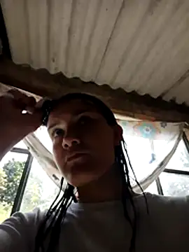 laura arias018 online show from 25, 2, 2026