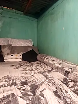 curvyloneah75 online show from 20, 12, 2025