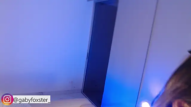 gabyfoxster online show from 3, 12, 2025