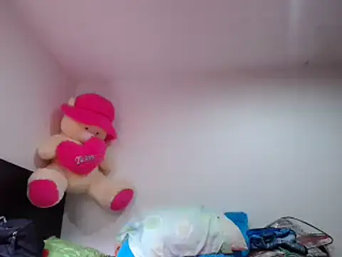 princehermosa44 online show from 27, 2, 2025