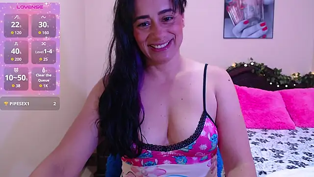 sara florez1 online show from 5, 12, 2025