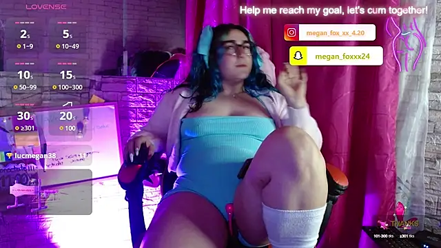 Snapshot of Meg4n_420 chatting on 7, 3, 2025 Meg4n 420 online show from 7, 3, 2025