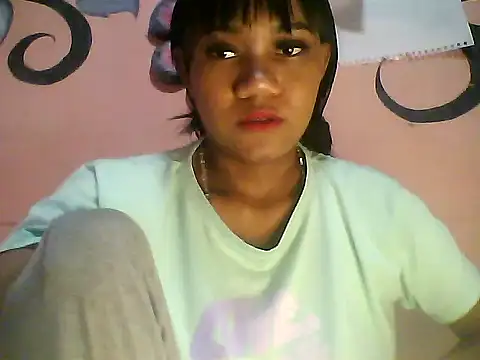 Snapshot of Fariana01 chatting on 5, 12, 2024 Fariana01 online show from 5, 12, 2024