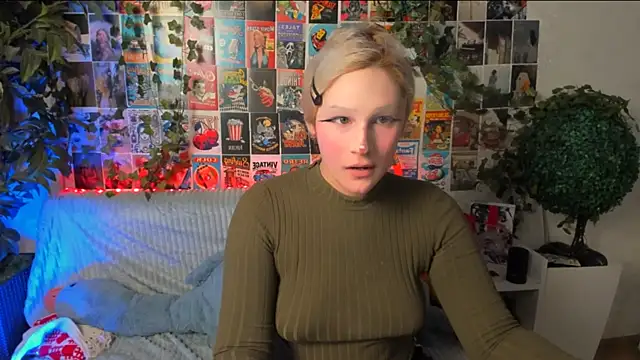 Snapshot of Kleo_Godde chatting on 12, 9, 2025 Kleo Godde online show from 12, 9, 2025