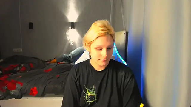 Snapshot of Kleo_Godde chatting on 22, 10, 2025 Kleo Godde online show from 22, 10, 2025