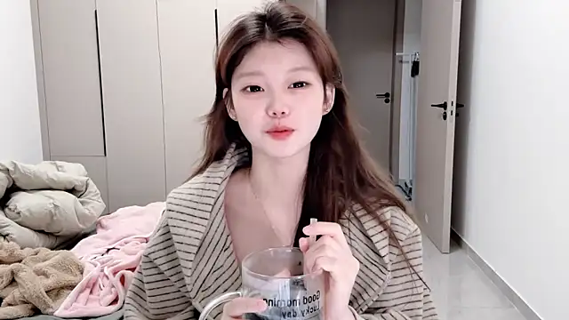 yangyang-1115 online show from 10, 10, 2025