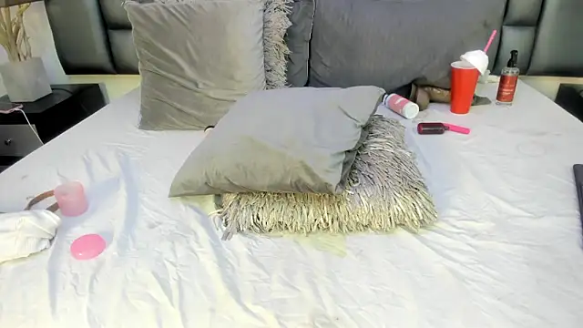 AshleyHill2 online show from 3, 3, 2025