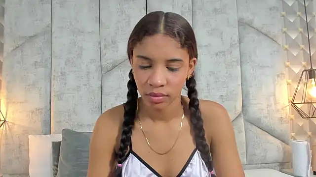 Snapshot of AshleyHill2 chatting on 3, 2, 2026 AshleyHill2 online show from 3, 2, 2026