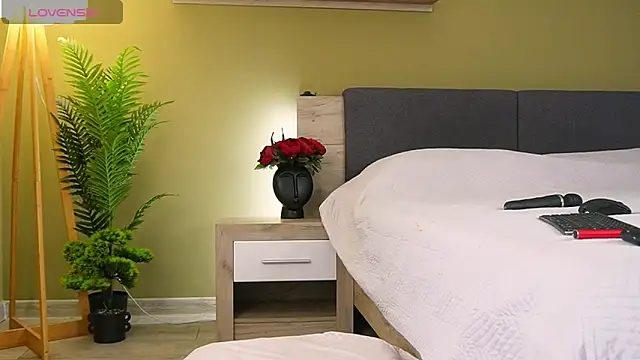 KiraRosse online show from 22, 11, 2025