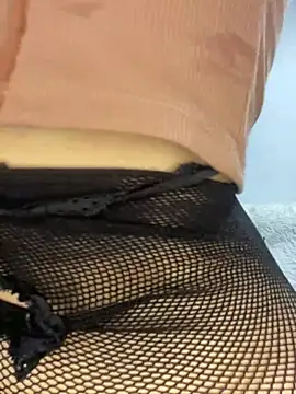 Snapshot of Leyna_Kenet chatting on 8, 2, 2025 Leyna Kenet online show from 8, 2, 2025