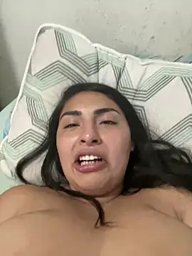 Snapshot of beatrix_001 chatting on 6, 12, 2024 beatrix 001 online show from 6, 12, 2024