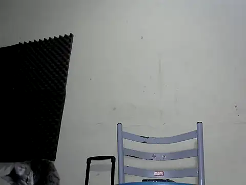 Snapshot of luanadoprive chatting on 2, 12, 2025 luanadoprive online show from 2, 12, 2025