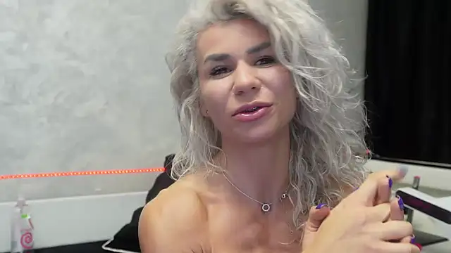 SquirtyFit Devil online show from 26, 12, 2024