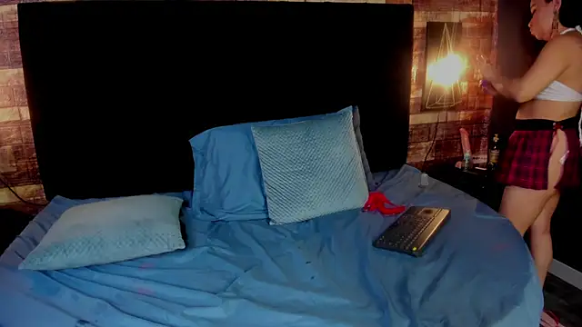 bella gibson online show from 10, 2, 2025