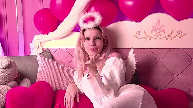 PamelamyDreamys online show from 15, 2, 2025