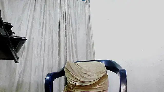 Snapshot of coleman160 chatting on 5, 2, 2025 coleman160 online show from 5, 2, 2025