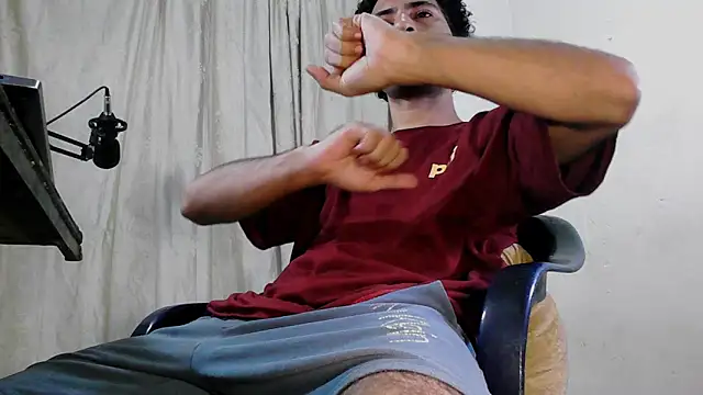 Snapshot of coleman160 chatting on 8, 2, 2025 coleman160 online show from 8, 2, 2025