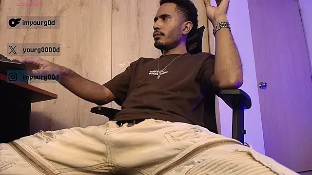 Snapshot of coleman160 chatting on 3, 3, 2026 coleman160 online show from 3, 3, 2026