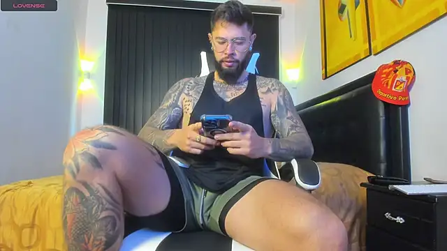 connor santtos online show from 10, 9, 2025