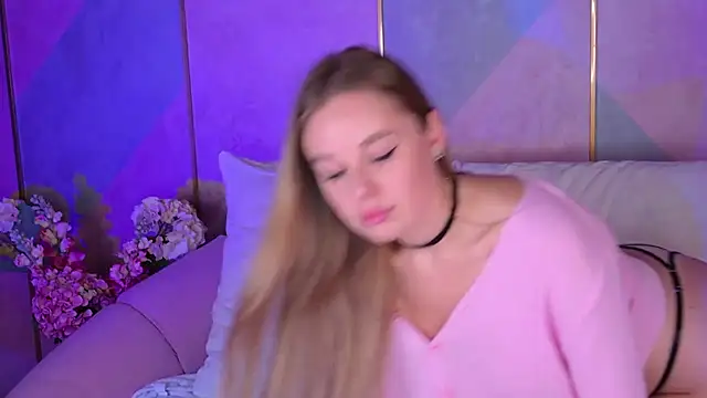 BeatriceEsmont online show from 21, 3, 2025