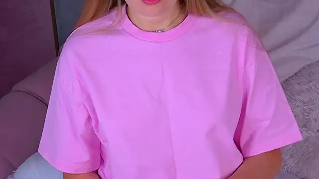 BeatriceEsmont online show from 13, 10, 2025