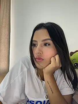  AmberSmithh online show from 2, 1, 2025