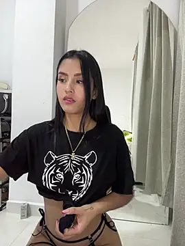  AmberSmithh online show from 8, 1, 2025