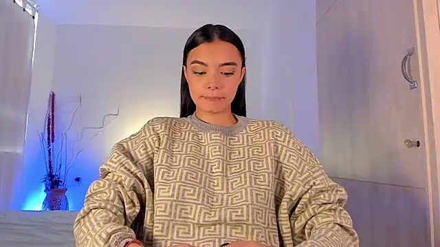 AnabelWolf online show from 4, 2, 2025