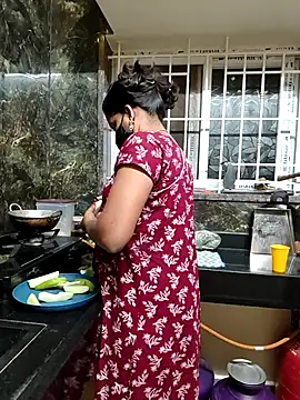 Tamil Shalini Lustyy online show from 19, 12, 2025