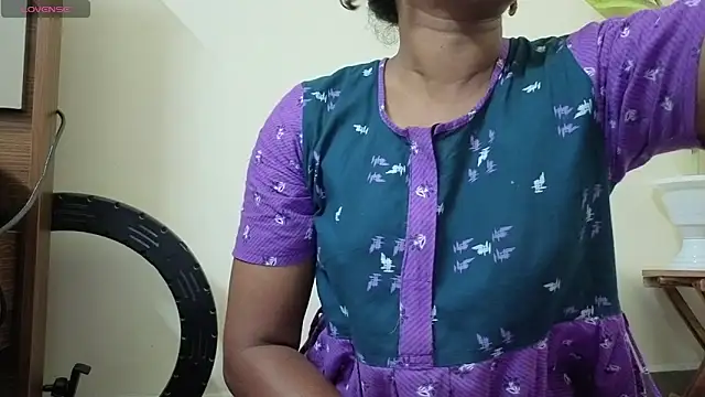 Snapshot of Tamil_Shalini_Lustyy chatting on 13, 3, 2026 Tamil Shalini Lustyy online show from 13, 3, 2026