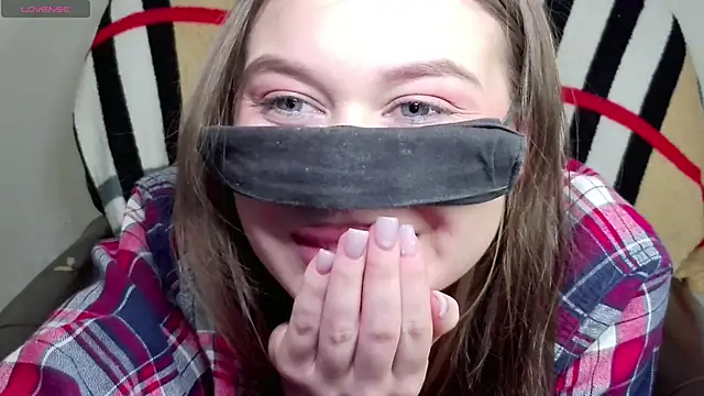 Mikki5P online show from 21, 2, 2025