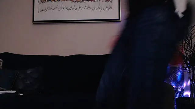 Snapshot of Samir_44200 chatting on 6, 12, 2024 Samir 44200 online show from 6, 12, 2024