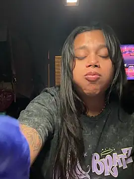 Snapshot of shyfr34k chatting on 5, 3, 2025 shyfr34k online show from 5, 3, 2025